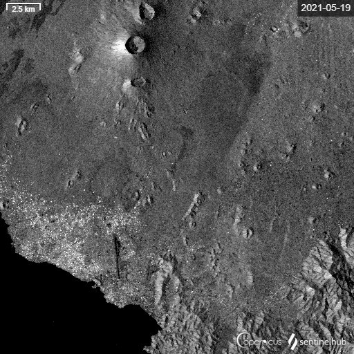 Radar backscattered signal from Sentinel-1 data (VH polarisation, decibel scale) for the 19-5-2021 and 25-5-2021. Data processed through the Sentinel EO-Browser. New lava flows are visible as darker areas on the southern and south eastern slope of the Nyiragongo volcano.