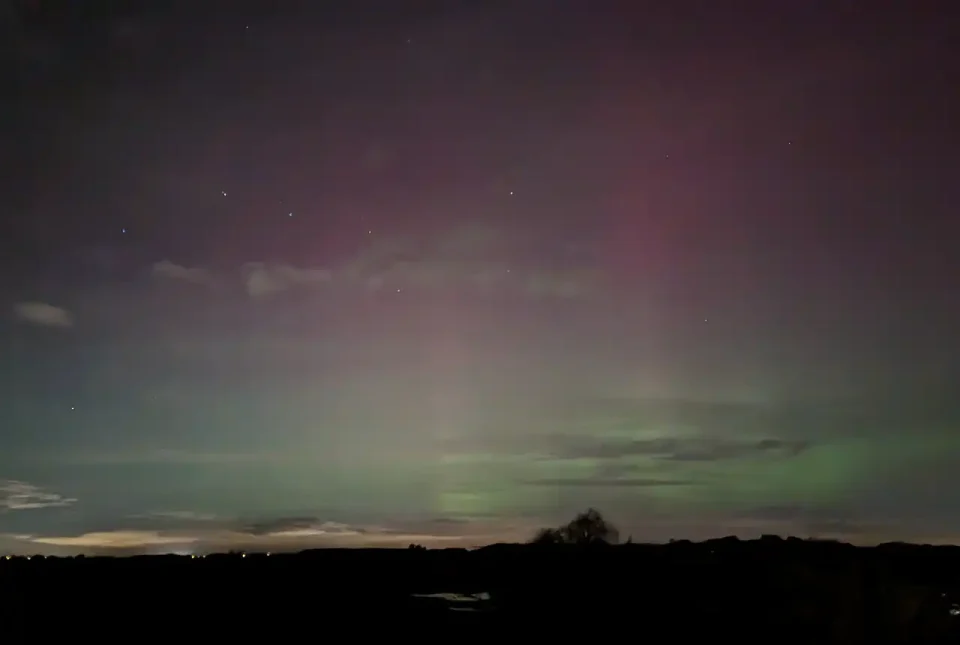 Aurora borealis photographed from the Vale of Belvoir, Nottinghamshire, November 2023. © Jacqueline Hannaford.